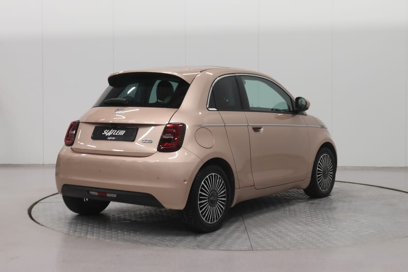Bilde 4 av Fiat 500e 3+1 La Prima