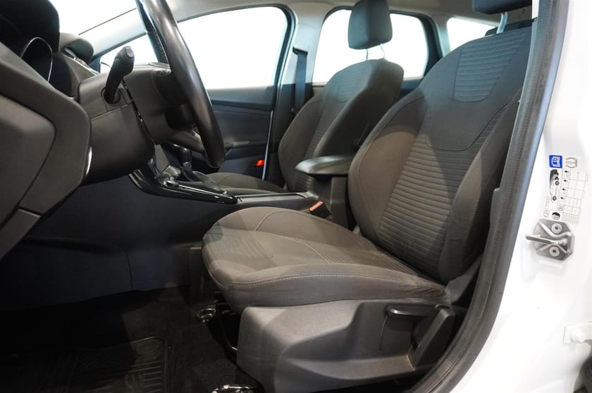 Bild 5 av Ford Focus Kombi 1.0 EcoBoost Titanium Drag Kamrem Bytt