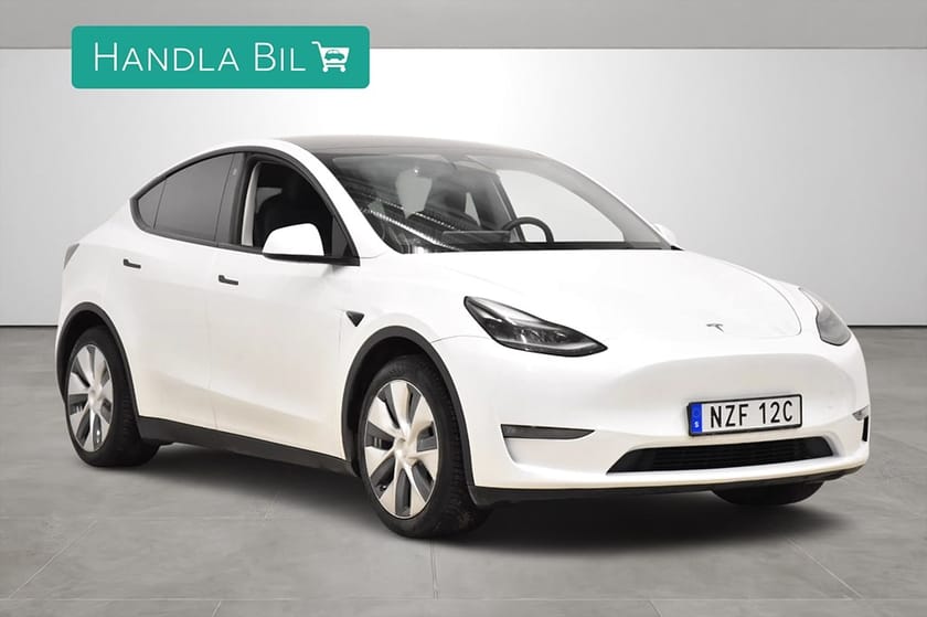 Bild 4 av Tesla Model Y Long Range AWD GUMMIMATTOR BESTÄLLT
