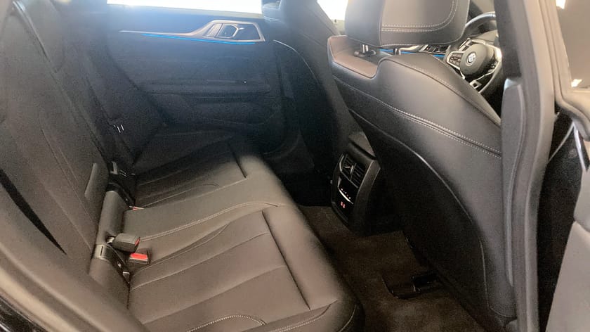 Bild 5 av BMW i4 eDrive40 Gran Coupé M Sport Active Comfort 19" Adaptiv farthållare