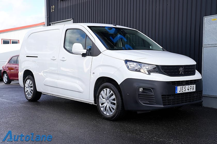 Bild 1 av Peugeot Partner Utökad Last 1.5 130, Kamera, Värmare, Dragkrok 130hk