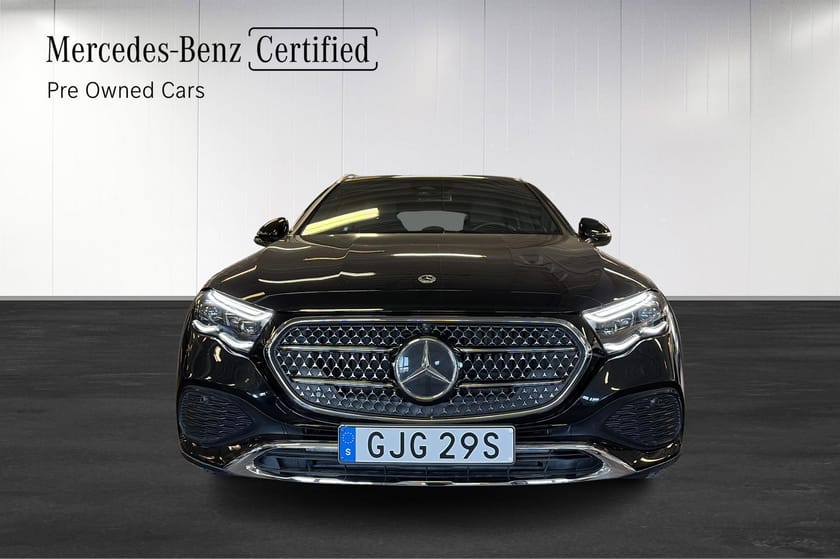Bild 2 av Mercedes-Benz E 300 d e 4MATIC All-Terrain Moms/AMG/Panorama/Drag/Burmester