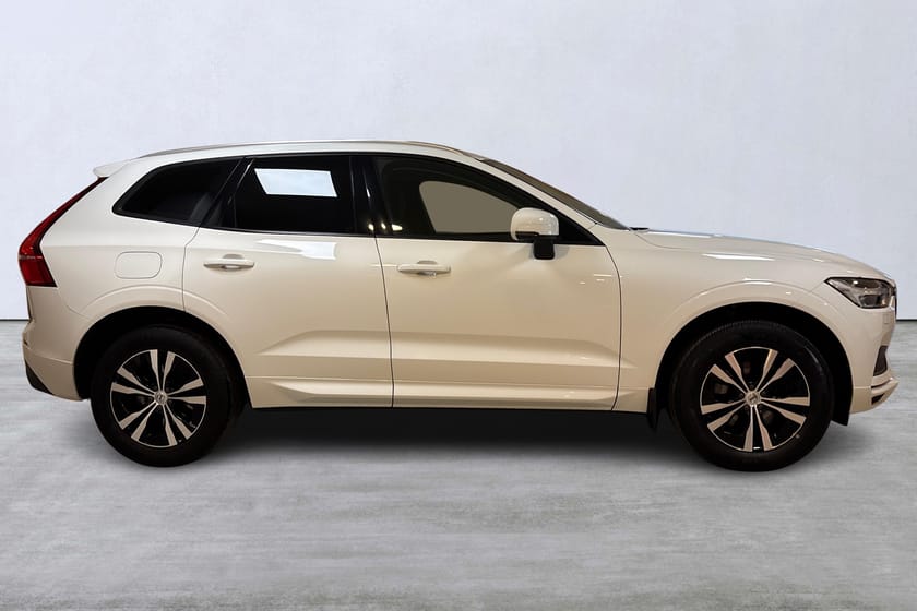 Bild 3 av Volvo XC60 B5 AWD Bensin Momentum SEIII
