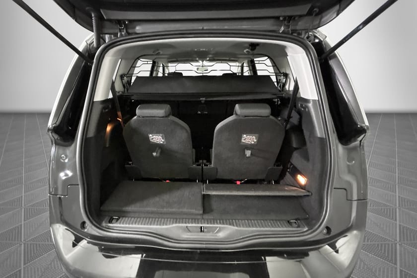 Bild 4 av Citroën Grand C4 Picasso 1.2 e-THP EAT 130hk Drag B-Kamera