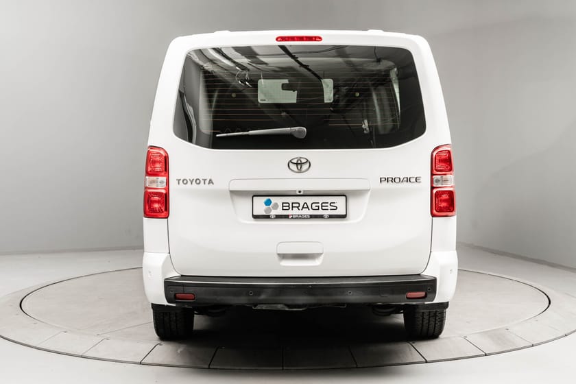 Bilde 3 av Toyota Proace 2,0 D 144 Comfort L2H1 SHB aut
