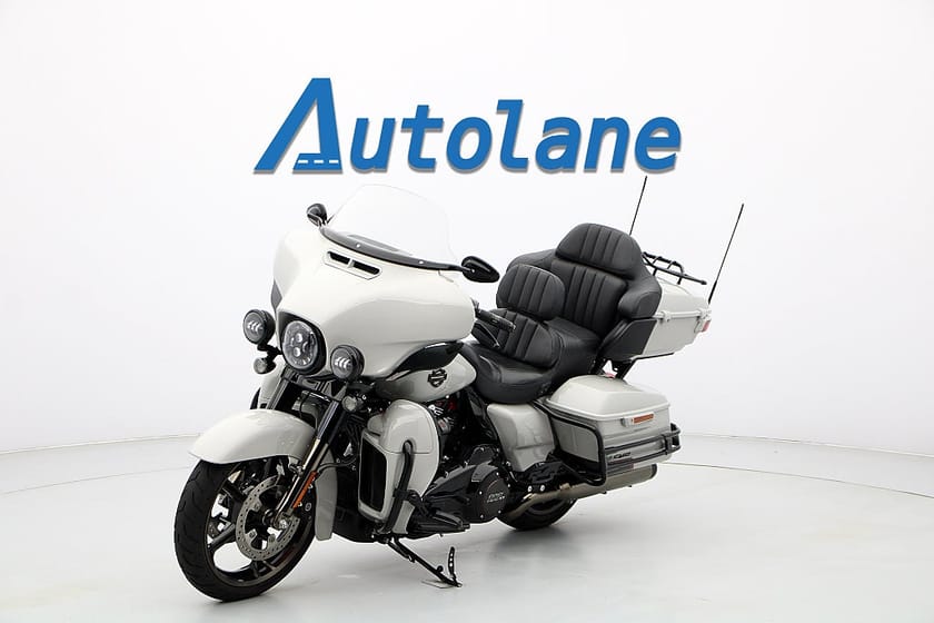 Bild 4 av Harley-Davidson Ultra Limited CVO *Vance & Hines, Screaming Eagle toppar