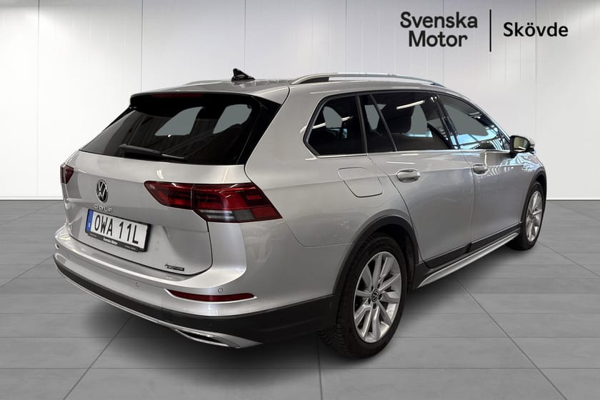 Bild 4 av Volkswagen Golf Alltrack 2.0 TDI 200hk DSG 4Motion Cockpit | Drag | Värmare