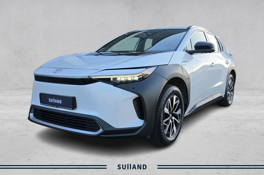 Bilde 1 av Toyota bZ4X Executive/AWD/R.kamera/Skinn/El.sete m/minne/Carplay++