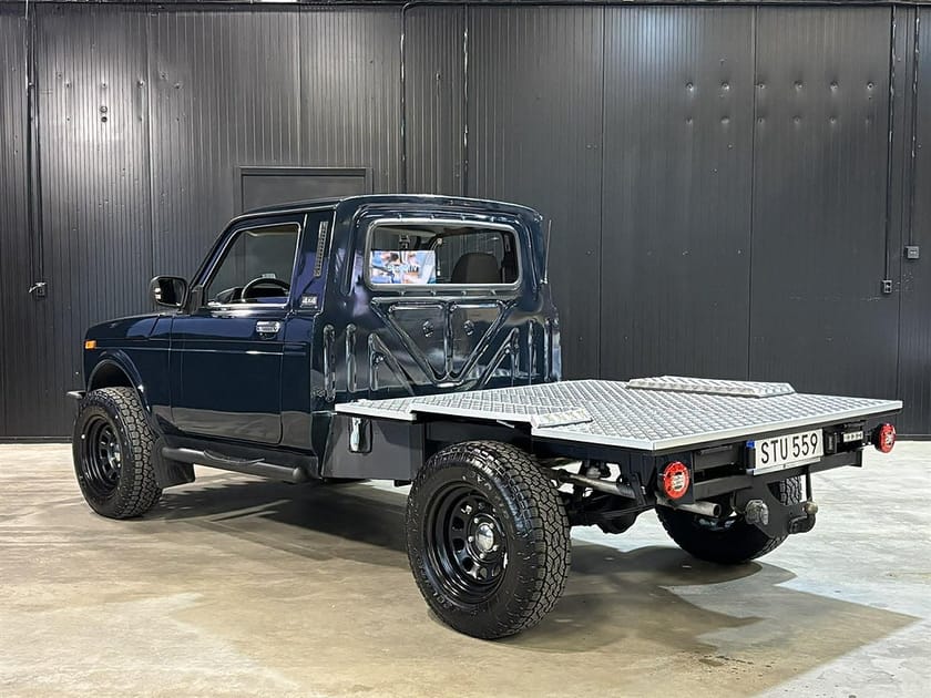 Bild 4 av VIS 2346 Lada Niva Pickup 1.7 4x4 (83hk) 1-äg