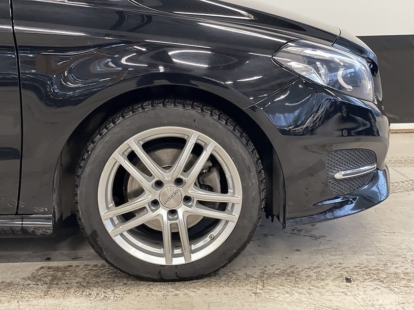 Bild 5 av Mercedes-Benz B 200 d 4MATIC 136hk Aut Backkamera