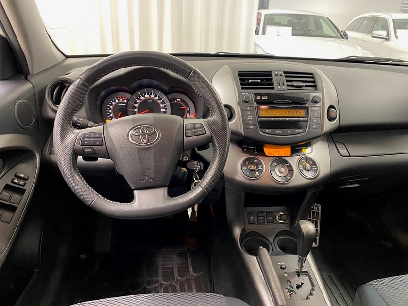 Bild 4 av Toyota RAV4 XA3 2,0 VVT 158 HK