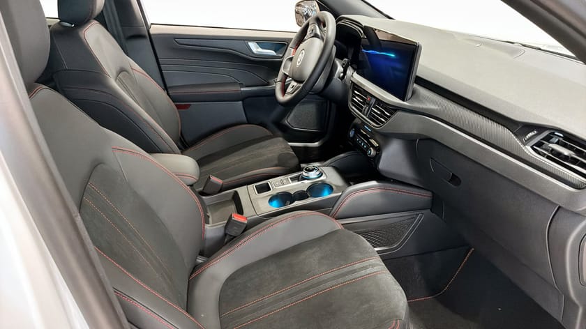 Bild 3 av Ford Kuga Plug-In Hybrid ST-LINE X 2.5 FWD 243HK PL fr. 4995:-