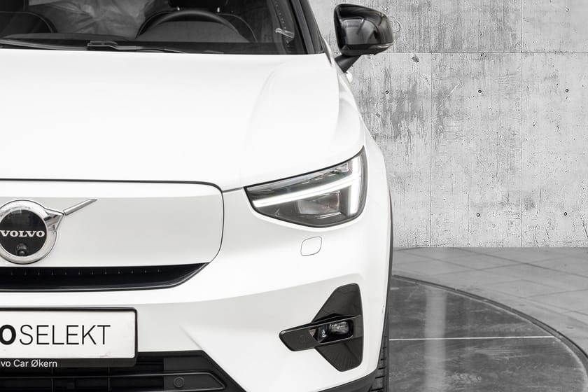 Bilde 4 av Volvo EX40 Twin Motor Performance Ultra Pixel-LED Hengerfeste H/K