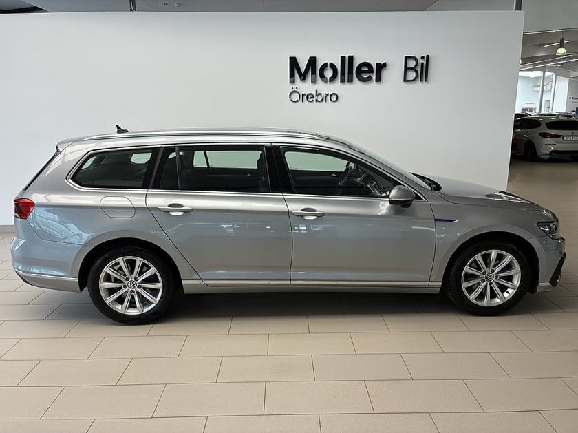 Bild 2 av Volkswagen Passat Sportscombi GTE Backkamera/Dragkrok