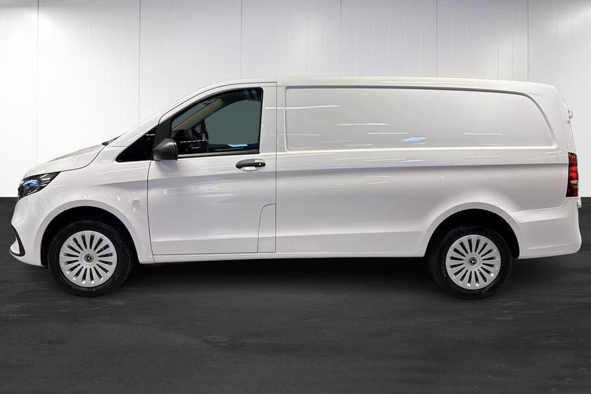 Bild 5 av Mercedes-Benz Vito 116 CDI 4x4 3.0t SKÅP LÅNG PRO 9G-Tronic | Smartphone | Drag | Backkamera