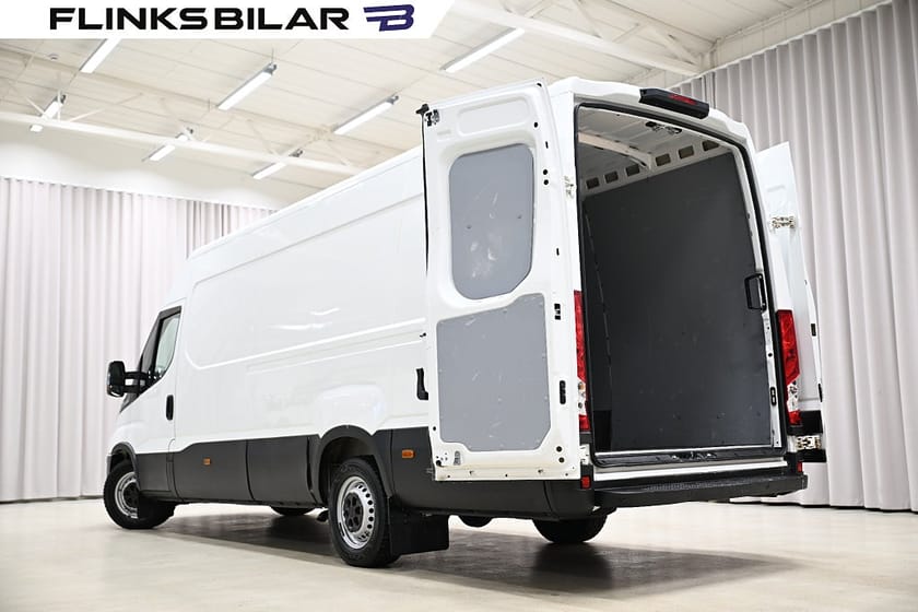 Bild 4 av Iveco Daily 35-140 Van 136HK XXL-Skåp|Automat|Webasto|3.5ton-dragvikt|Leasebar