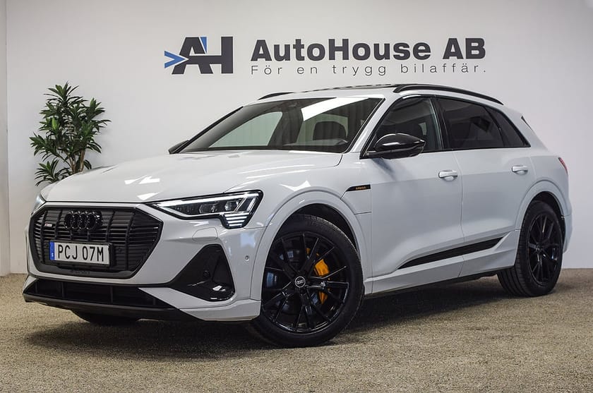 Bild 1 av Audi e-tron 55 quattro S Line Black B&O Pano 360 Drag Matrix