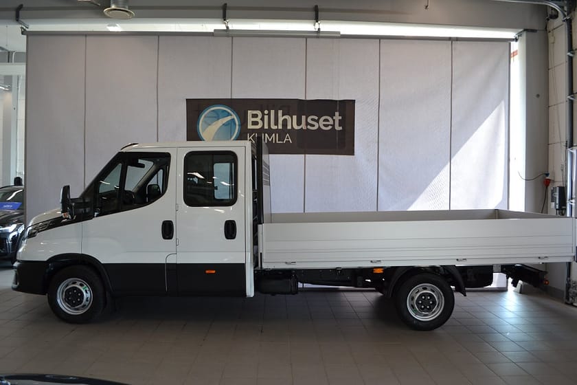 Bild 2 av Iveco Daily 35-160 Chassis Cab Dubbelhytt Flak 2.3 JTD Hi-Matic 156hk