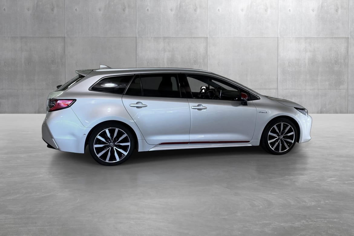 Toyota Corolla Touring Sports Hybrid e-CVT, 184hp, 2019