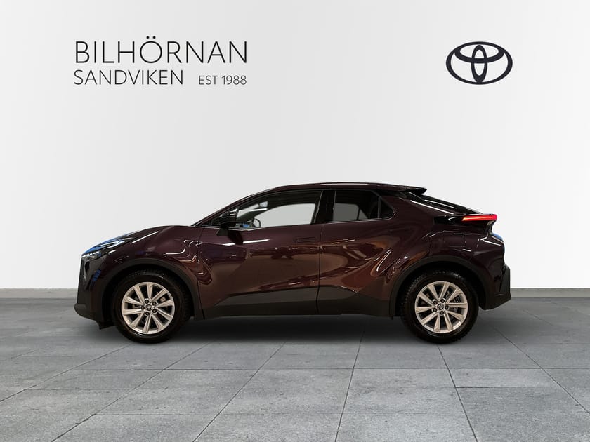 Bild 4 av Toyota C-HR Hybrid 1,8 Style Teknikpaket Vinterhjul