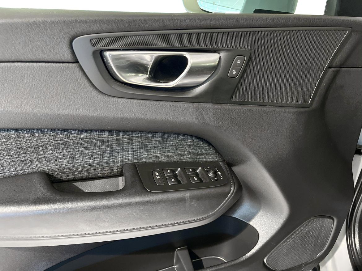 Volvo XC60 2024 - miniatyr 16