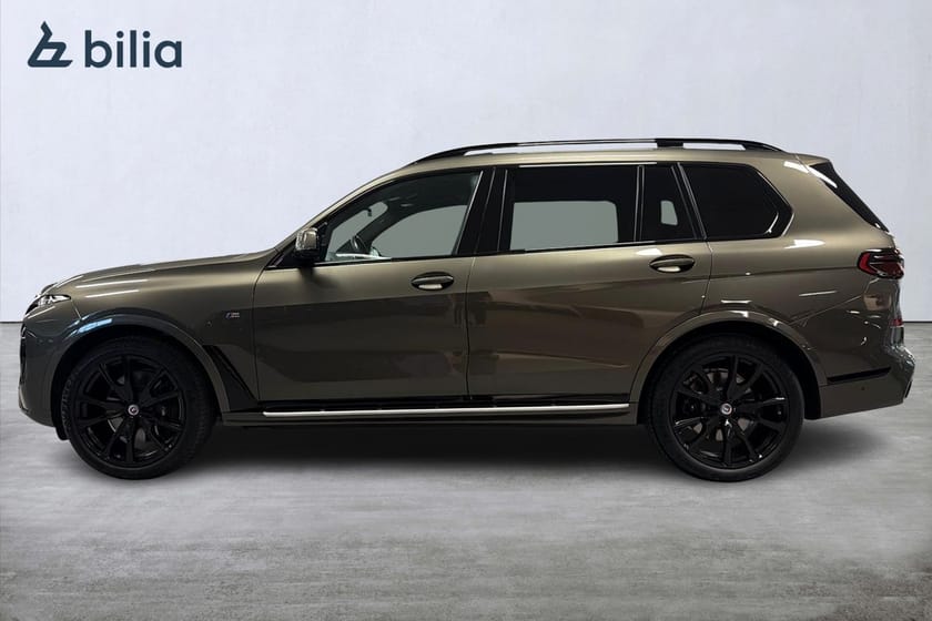 Bild 3 av BMW X7 xDrive40d xDrive 40d M-sport Pro | Drag | Panorama | B&W | 360