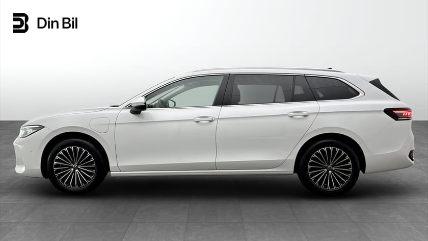 Bild 2 av Volkswagen Passat Variant eHybrid DSG Elegance Drag/P-värmare