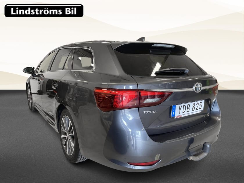 Bild 4 av Toyota Avensis Kombi Active Plus 1.8 147hk S&V-Hjul Drag