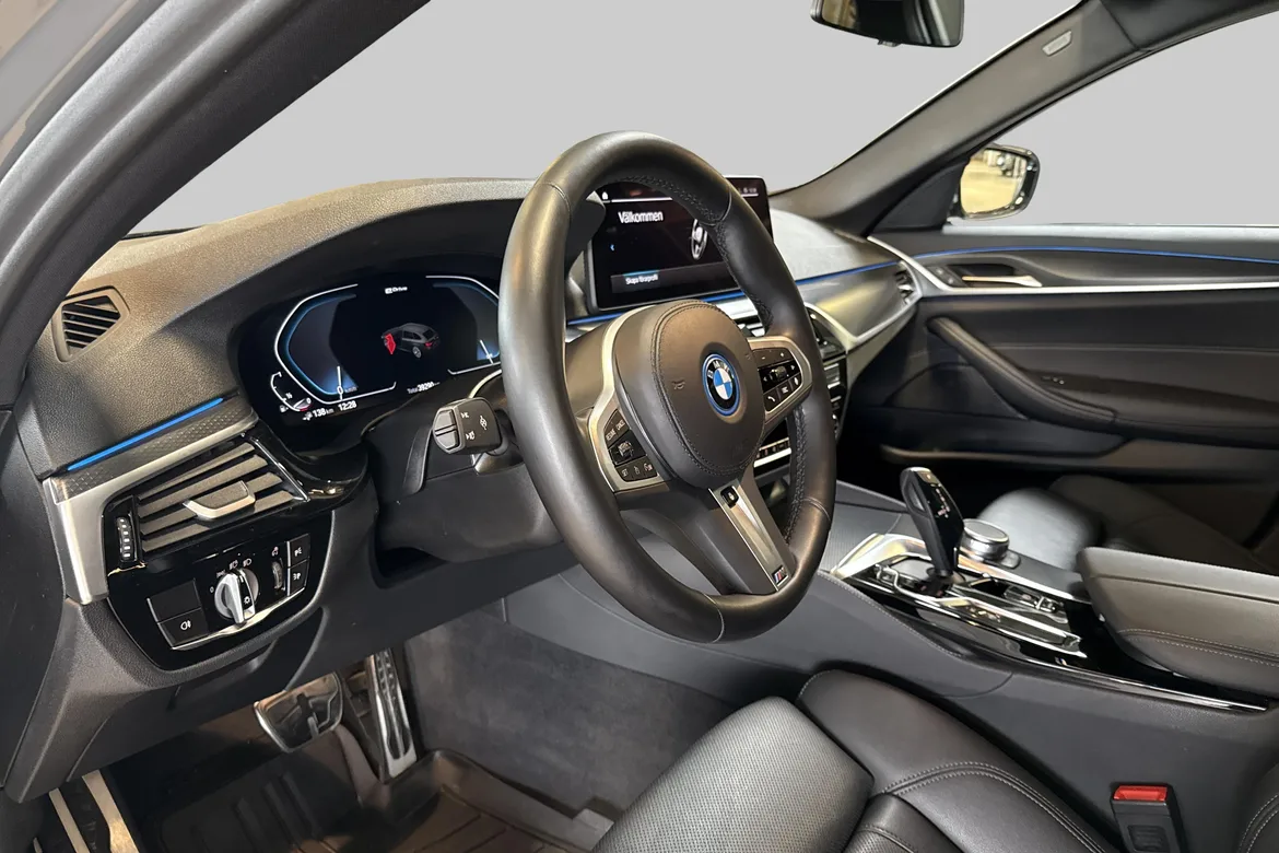 picture of a car