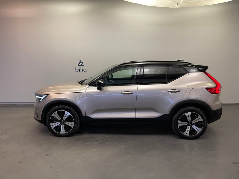 Bild 2 av Volvo XC40 Recharge Single Motor Core / Mörkt tonade rutor / Klimatpaket /