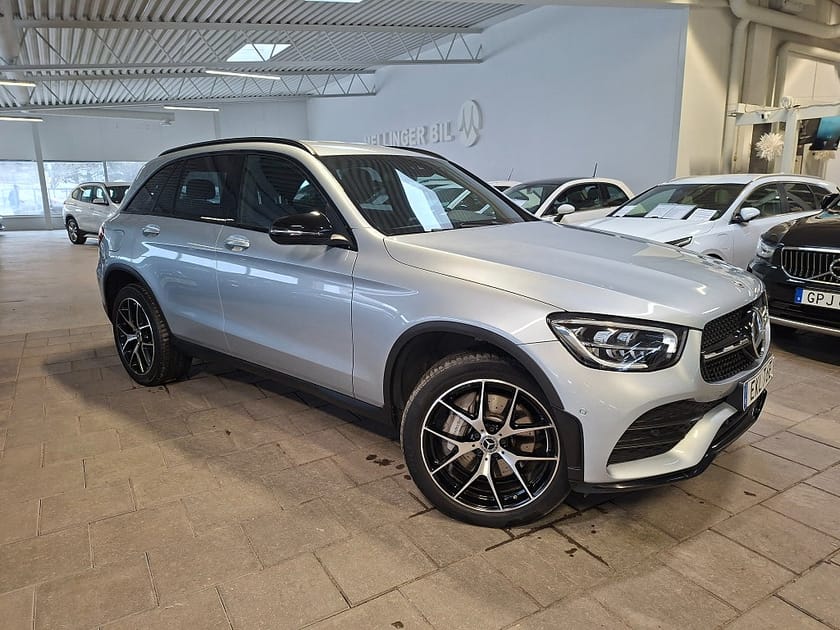 Bild 1 av Mercedes-Benz GLC 300 e 4MATIC 9G-Tronic AMG Plus Sport