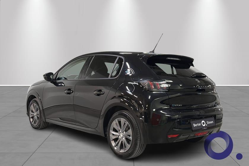 Bilde 3 av Peugeot e-208 Allure 136 hk | CRUISE CONTROL, KAMERA, CARPLAY++