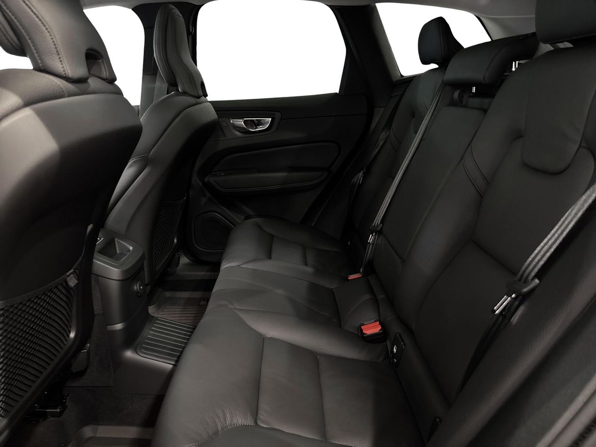 Volvo XC60 2025 - miniatyr 7