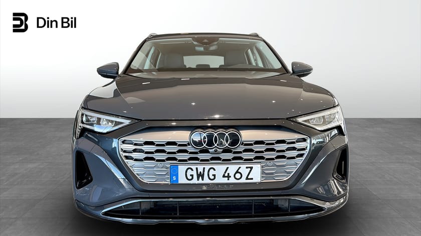 Bild 4 av Audi Q8 50 e-tron quattro 340HK Proline / Backkamera