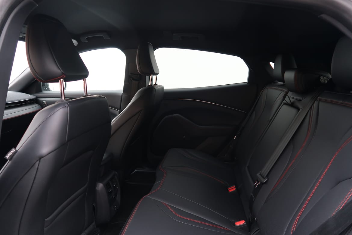 Ford Mustang Mach-E 2022 - miniatyr 13