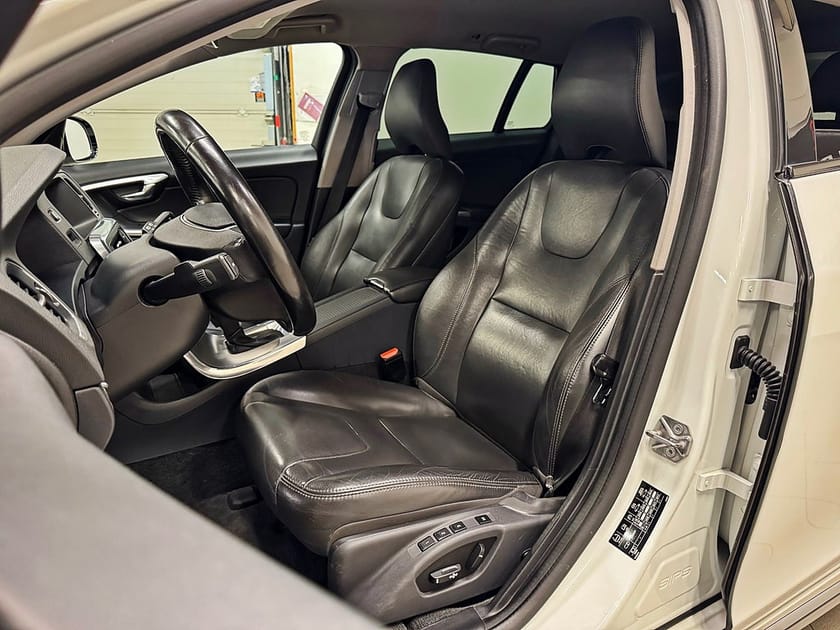 Bild 4 av Volvo V60 Cross Country D4 190Hk Summum Automat