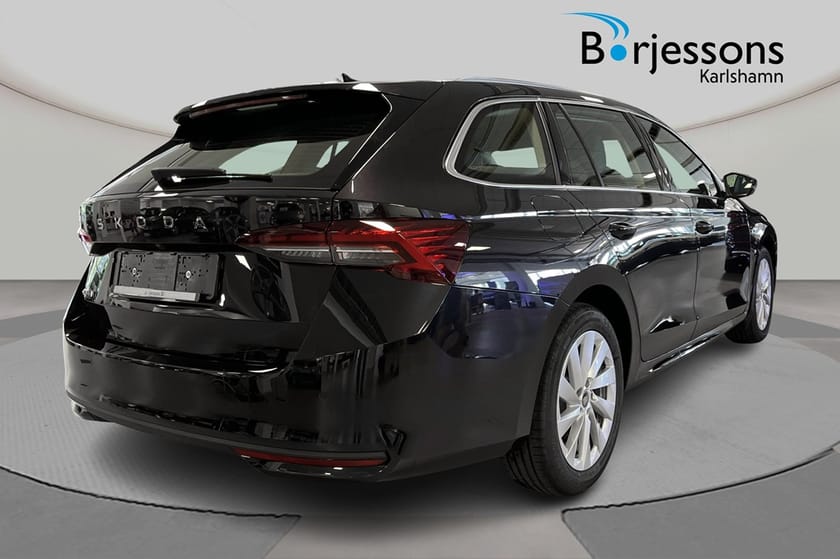 Bild 3 av Škoda Octavia Kombi Selection 1.5 TSI 116hk DSG Drag- & värmarpaket