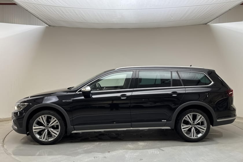Bild 2 av Volkswagen Passat Alltrack 2.0 TDI 190hk Executive Business Drag Pano