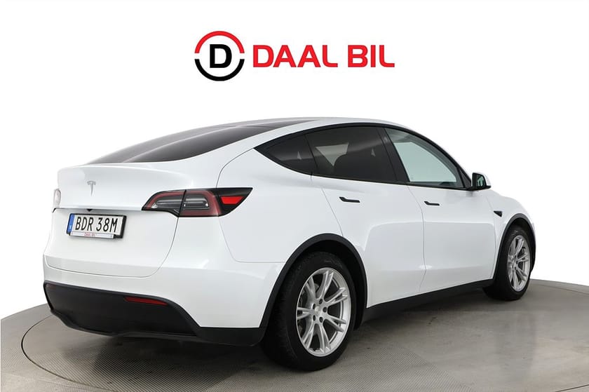 Bild 5 av Tesla Model Y Standard Range RWD 299HK P-VÄRM DRAG PANO AUTOPILOT