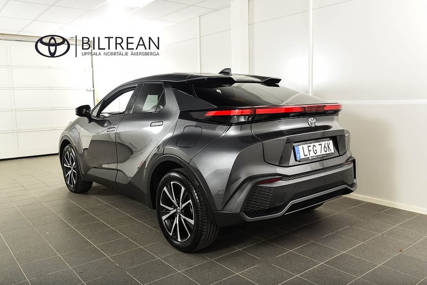 Bild 3 av Toyota C-HR PHEV 2,0 Plug-in Hybrid Style Teknikpaket Backkamera MOMS
