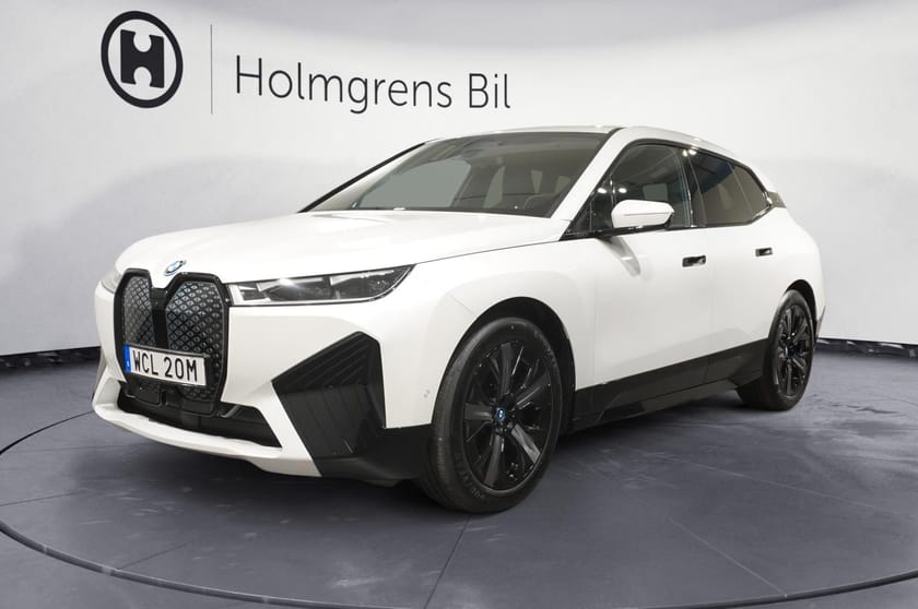 Bild 1 av BMW iX xDrive50 3,95% Sport Edition H K Drag Laser DAP