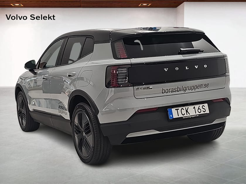 Bild 2 av Volvo EX30 Cross Country P8 AWD Plus - Demo