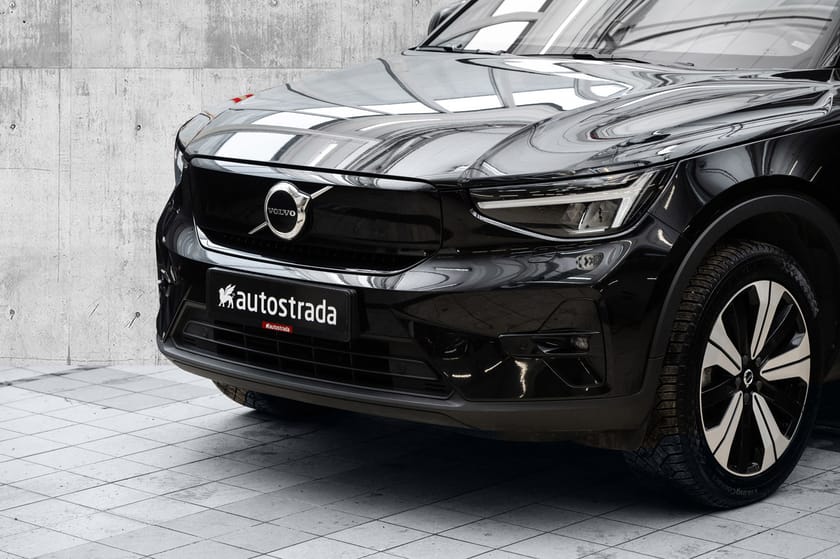 Bilde 2 av Volvo XC40 Recharge Twin motor Motor|Plus|H.Feste|Navi|Kamera|Carplay