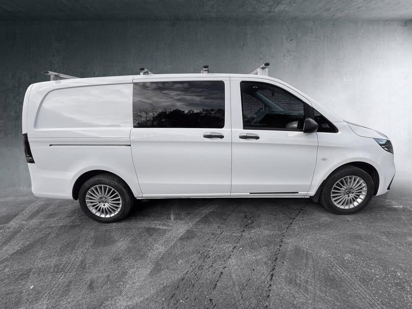 Bilde 5 av Mercedes-Benz Vito 116 CDI 4x4 3.0t Takstativ. Hengerfeste.Webasto  +++