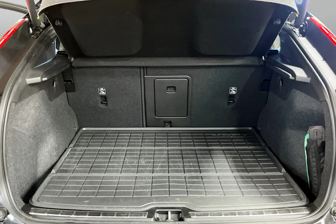 Volvo EC40 Twin Motor Performance