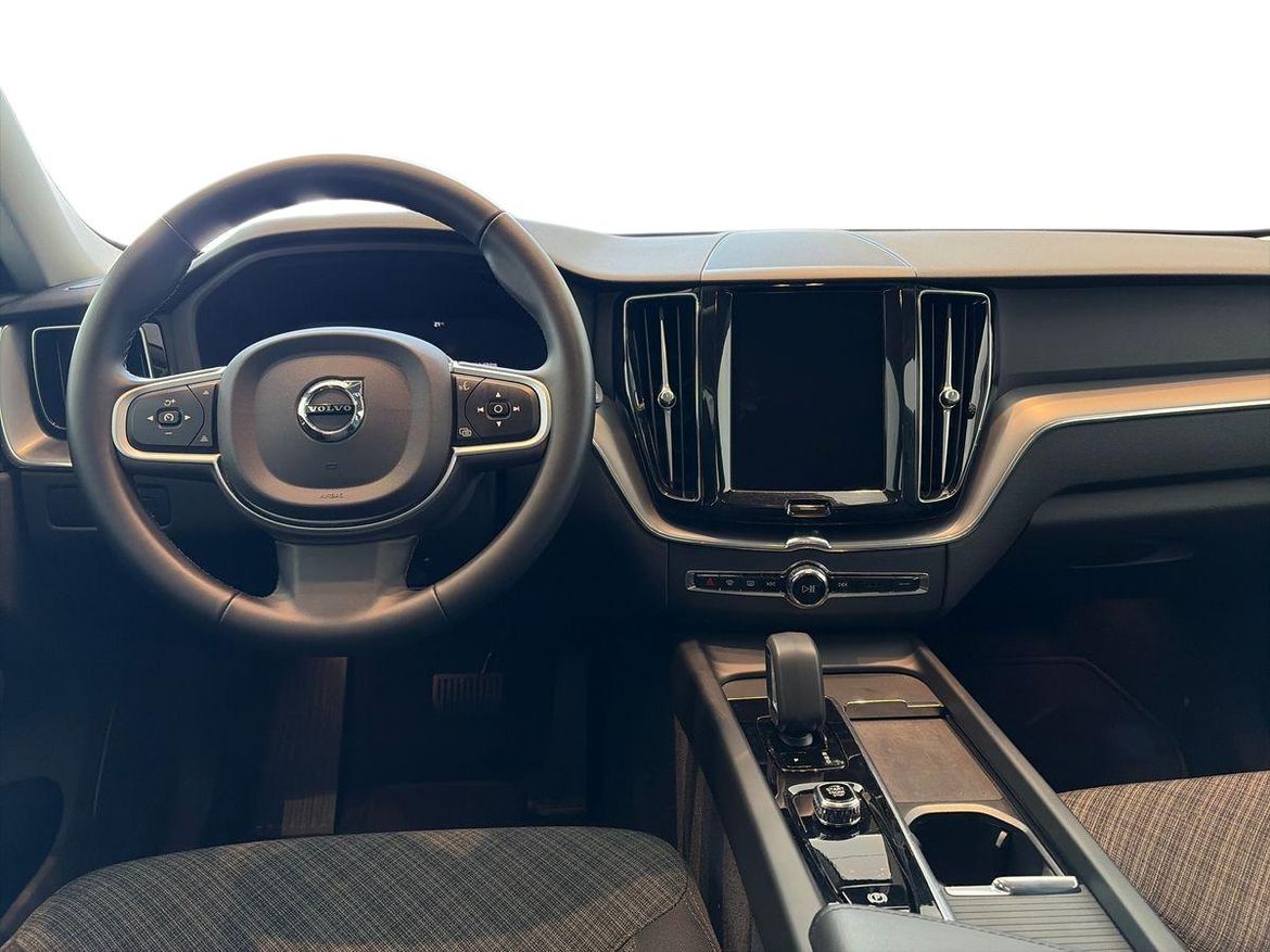 Volvo XC60 2025 - miniatyr 9