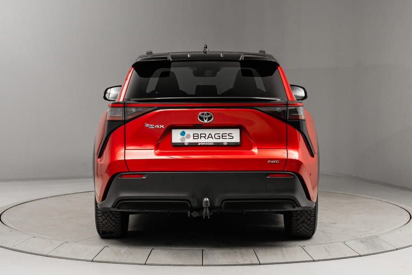 Bilde 3 av Toyota bZ4X AWD Executive Bitone
