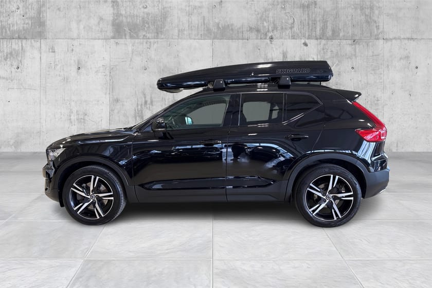 Bilde 2 av Volvo XC40 T5 R-Design H-feste/H&K/360°/Pano/NaviPRO/Varmer/ACC++