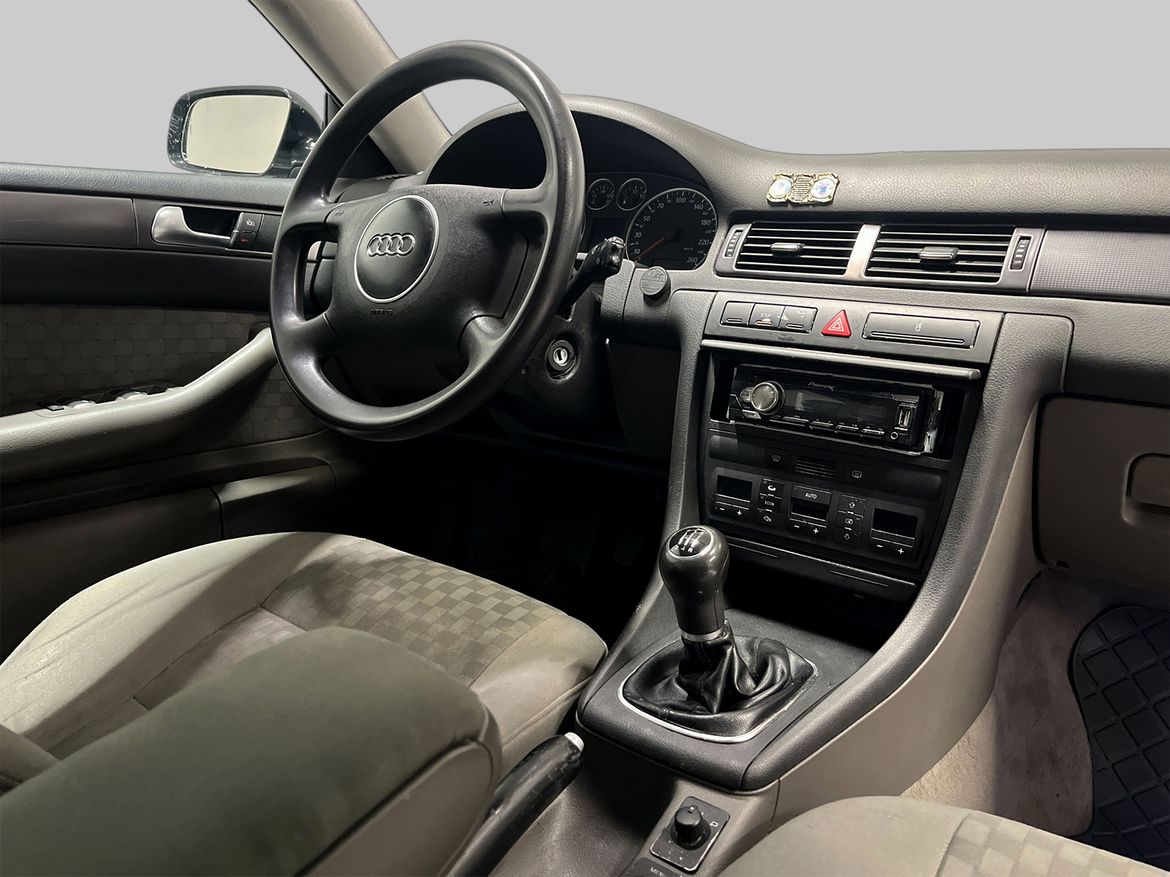 Audi A6 Sedan 1.9 TDI Manuell, 5-trinn, 130hk, 2002