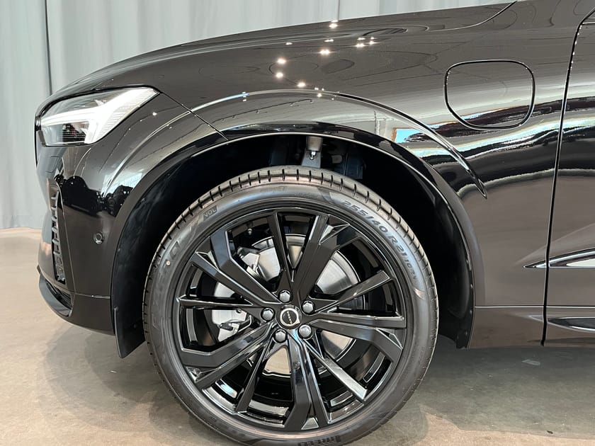 Bild 5 av Volvo XC60 T6 Plus Black Nordic Edition Lagerbil Redo För Omg Leverans